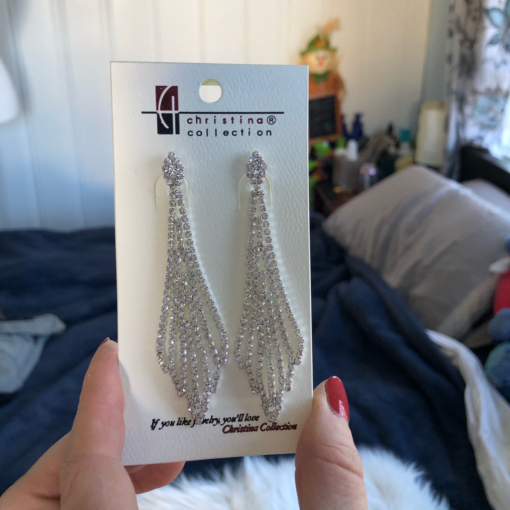 Brand New Rhinestone Drop Earrings